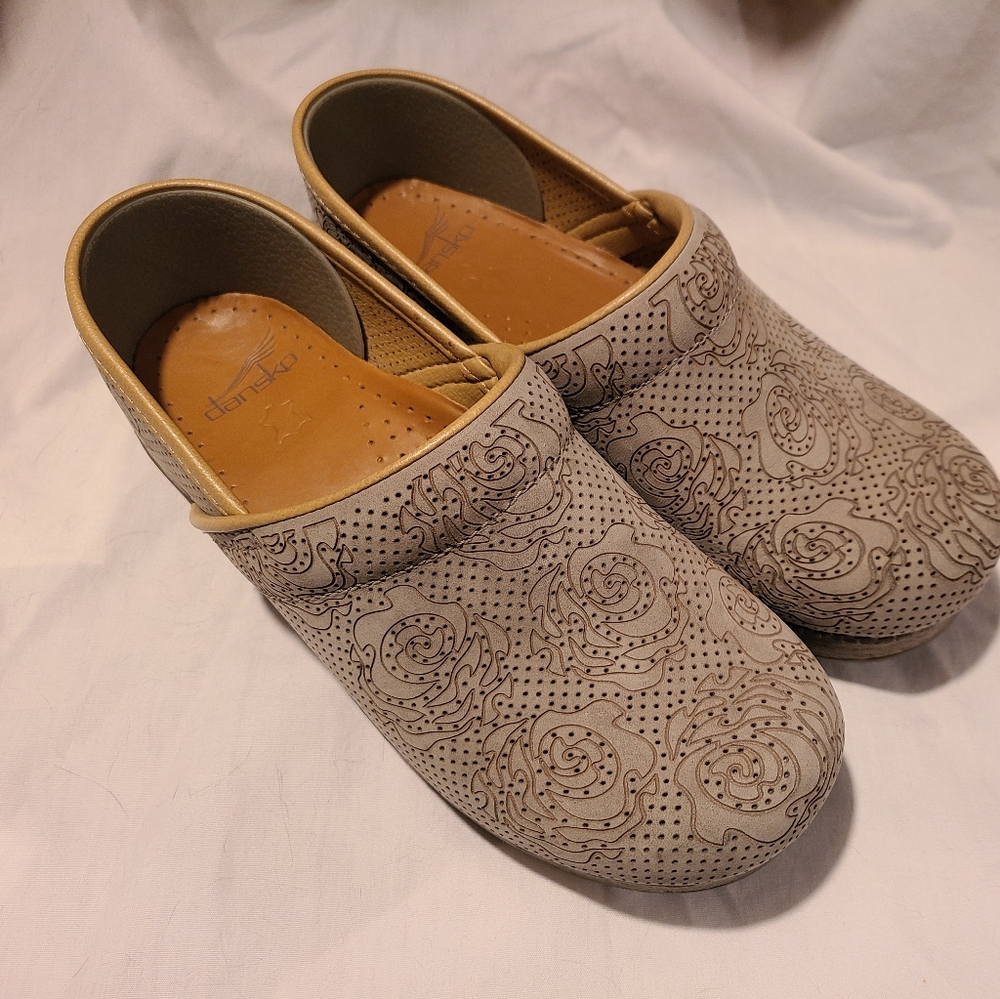 DANSKO Gray Clogs Size 39